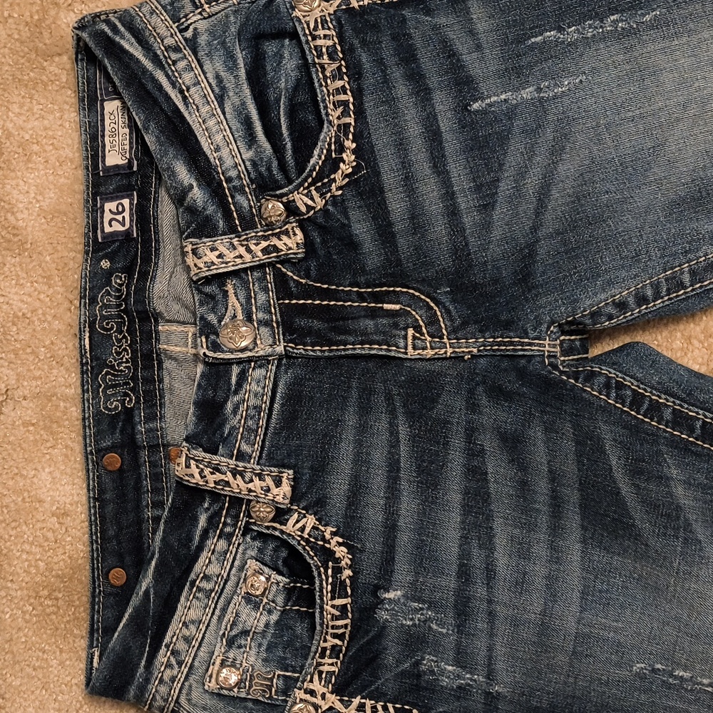 Miss Me Distressed Women's Jeans - Picture 5 of 11
